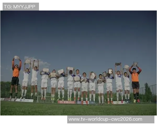 花式足球之星贾尔尼的精彩表演与技巧解析 花式足球之星贾尔尼的精彩表演与技巧解析