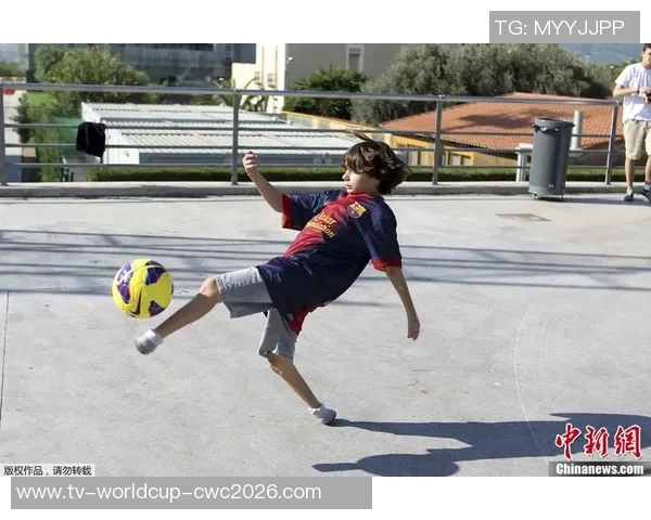 街头足球教学方法探索与实践提升青少年球技的有效策略与技巧分享